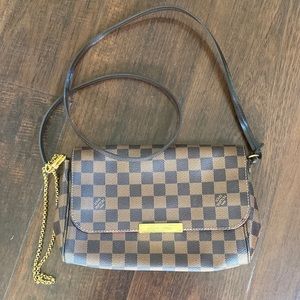 Authentic Louis Vuitton MM Damier Ebene Cross Body Bag